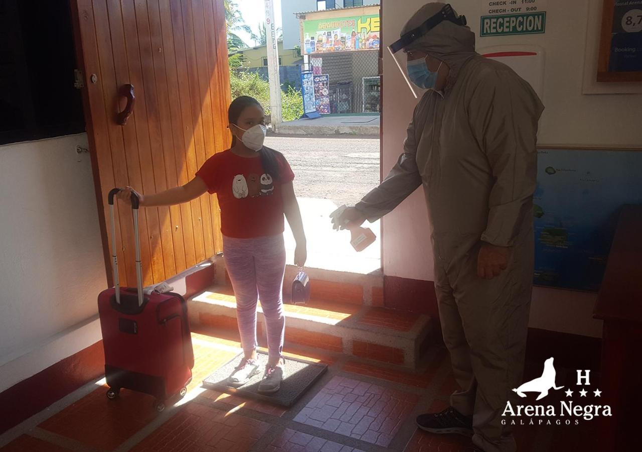 Hostal Arena Negra Puerto Ayora  Dış mekan fotoğraf