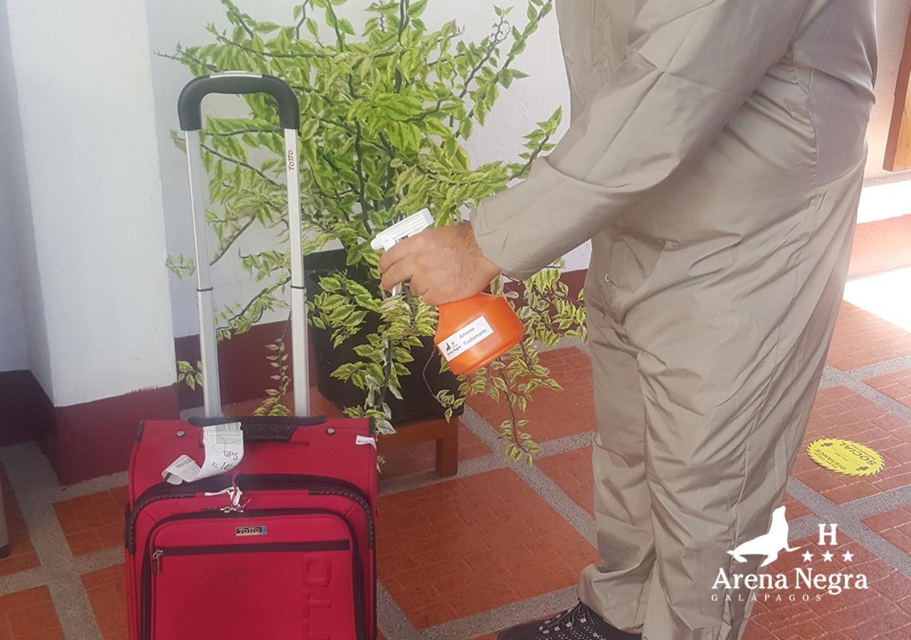 Hostal Arena Negra Puerto Ayora  Dış mekan fotoğraf