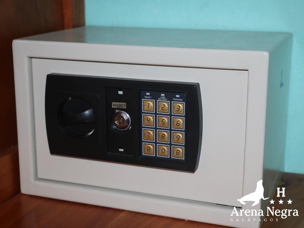 Hostal Arena Negra Puerto Ayora  Dış mekan fotoğraf