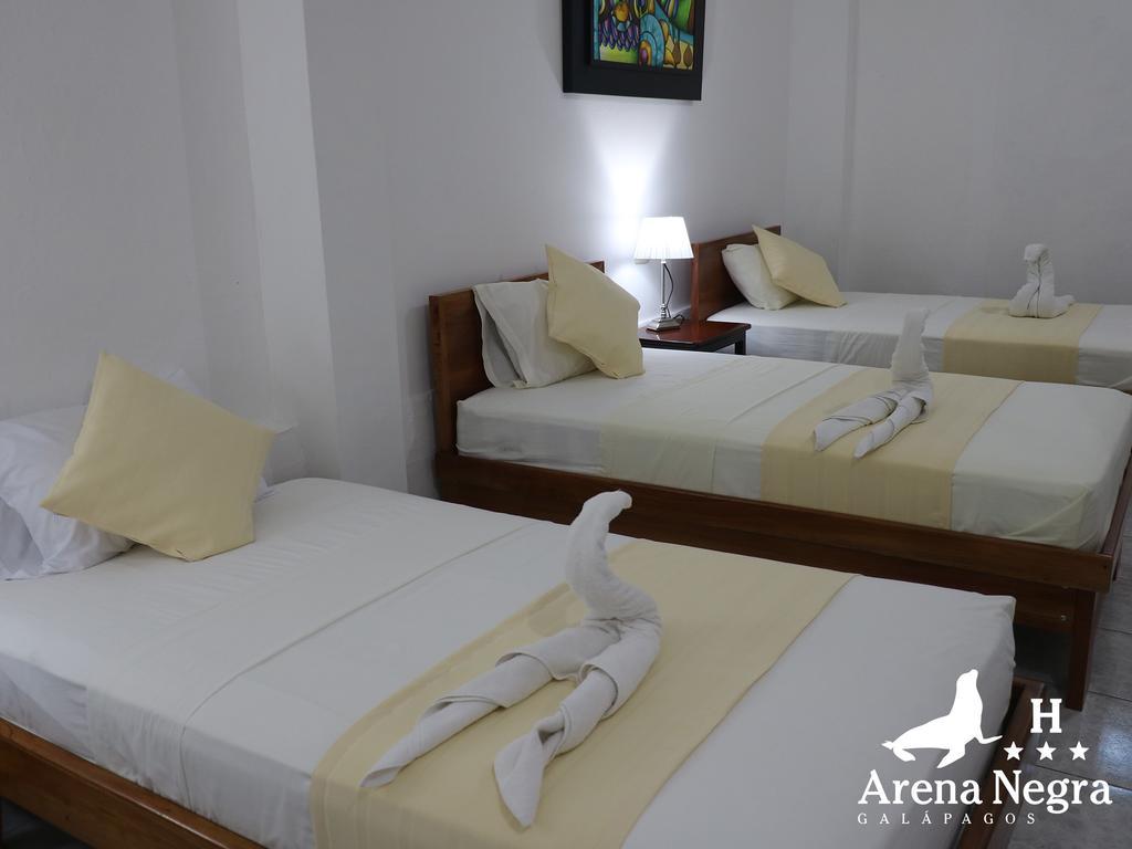Hostal Arena Negra Puerto Ayora  Dış mekan fotoğraf