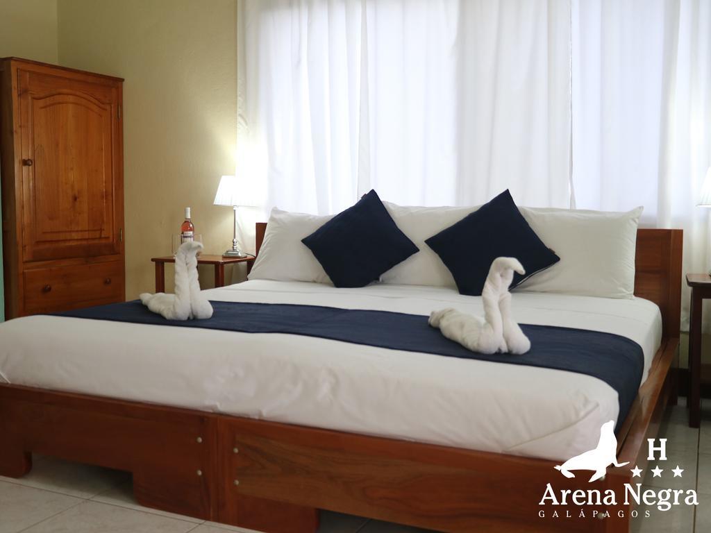 Hostal Arena Negra Puerto Ayora  Dış mekan fotoğraf