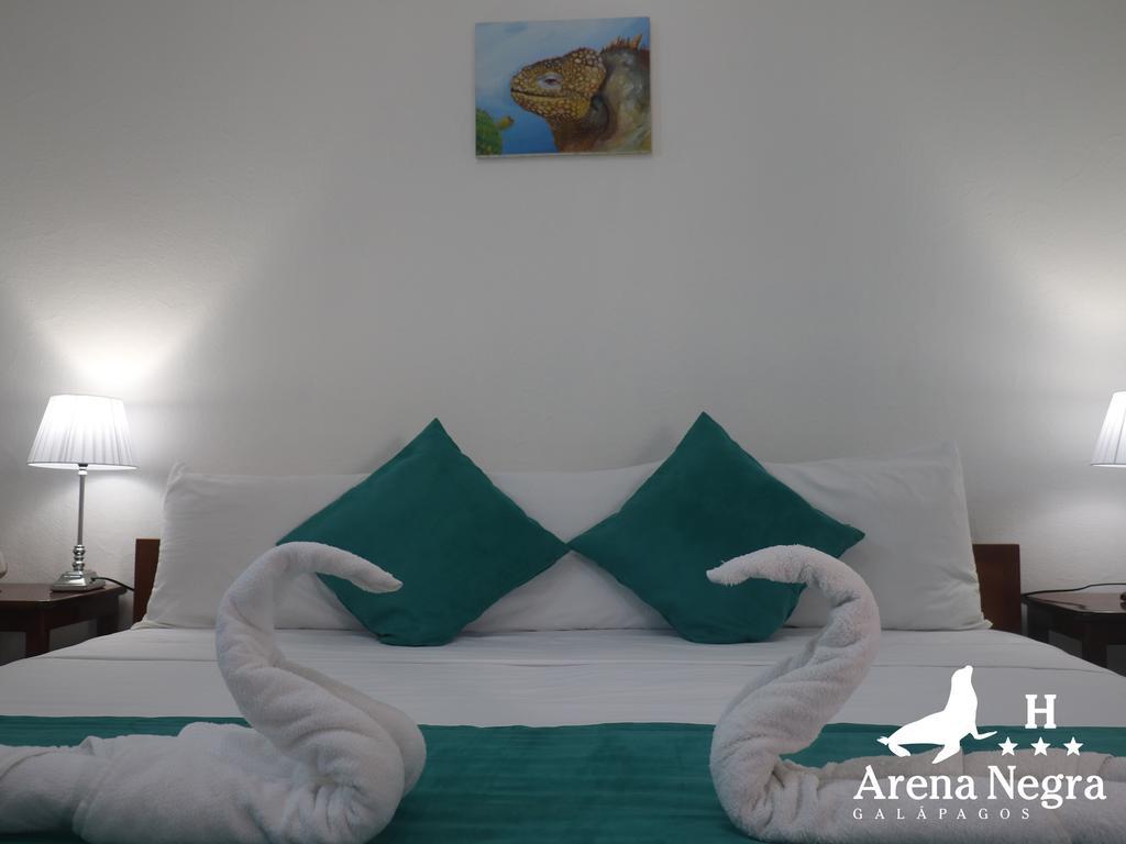 Hostal Arena Negra Puerto Ayora  Dış mekan fotoğraf