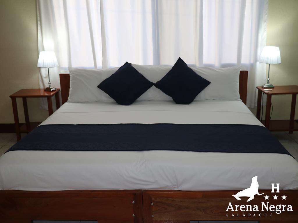 Hostal Arena Negra Puerto Ayora  Dış mekan fotoğraf