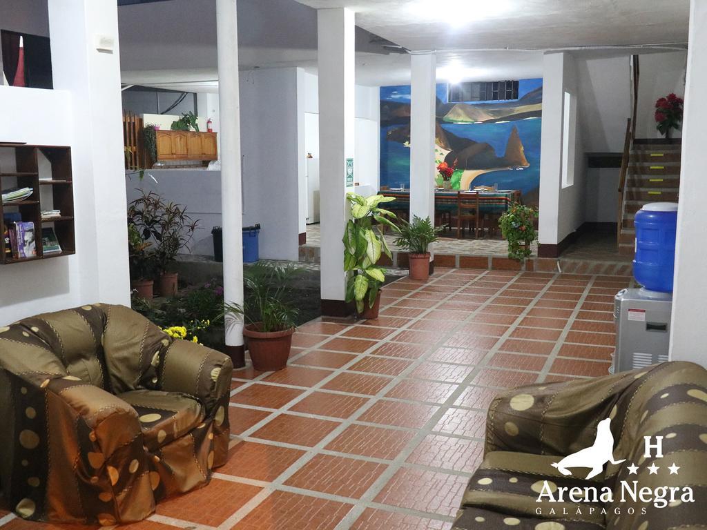 Hostal Arena Negra Puerto Ayora  Dış mekan fotoğraf