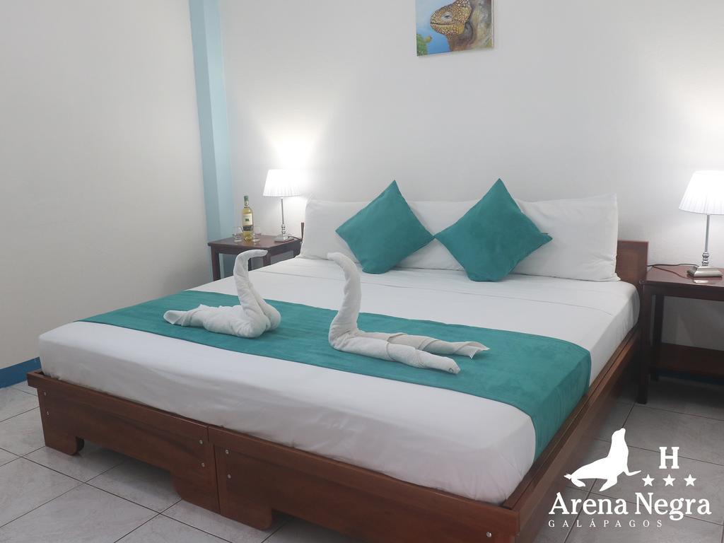 Hostal Arena Negra Puerto Ayora  Dış mekan fotoğraf