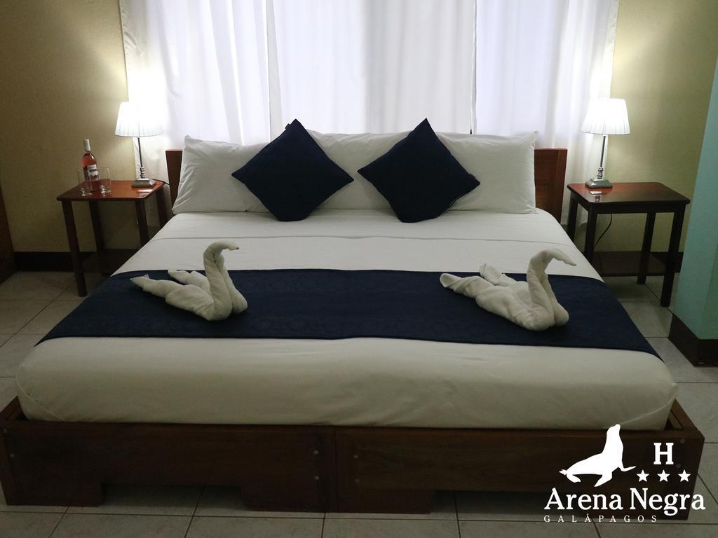 Hostal Arena Negra Puerto Ayora  Dış mekan fotoğraf