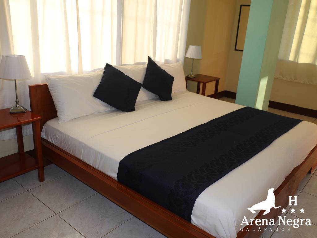 Hostal Arena Negra Puerto Ayora  Dış mekan fotoğraf