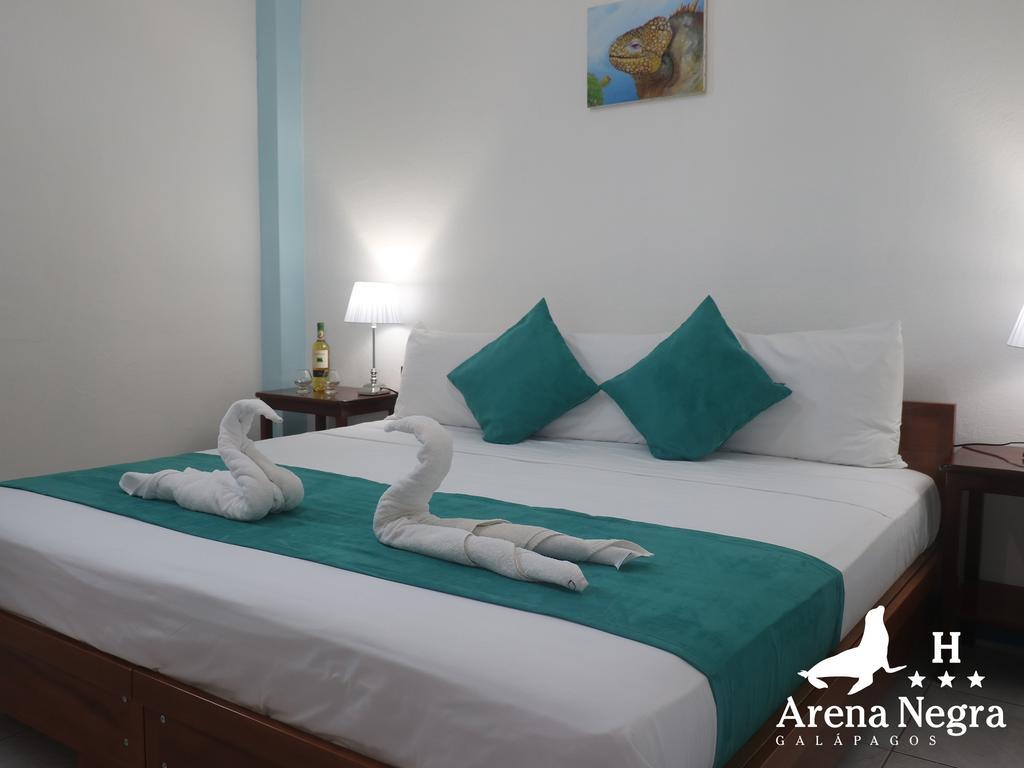 Hostal Arena Negra Puerto Ayora  Dış mekan fotoğraf