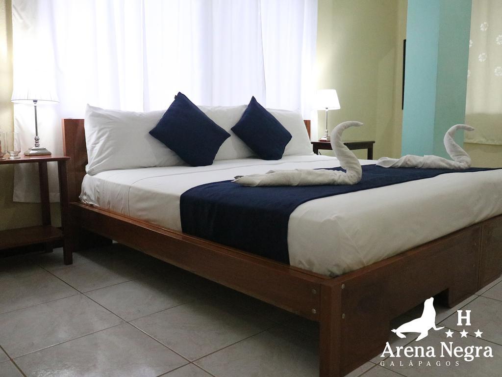 Hostal Arena Negra Puerto Ayora  Dış mekan fotoğraf