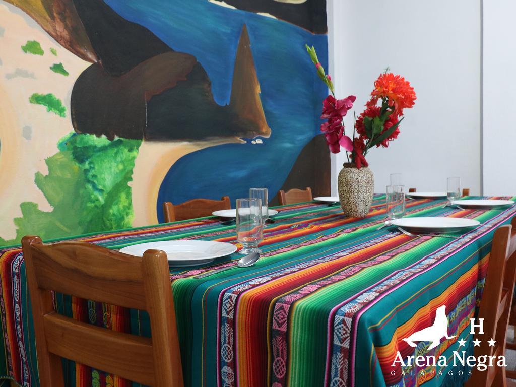 Hostal Arena Negra Puerto Ayora  Dış mekan fotoğraf