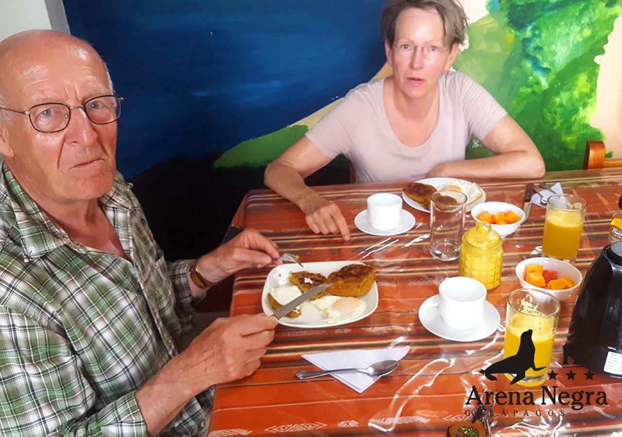 Hostal Arena Negra Puerto Ayora  Dış mekan fotoğraf