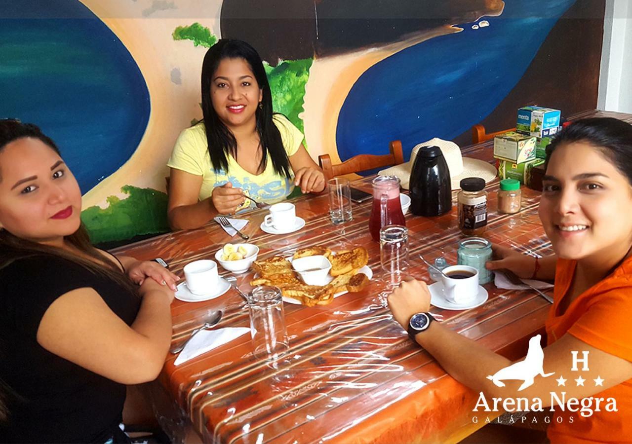 Hostal Arena Negra Puerto Ayora  Dış mekan fotoğraf